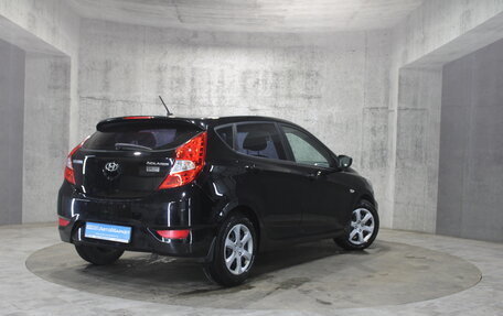 Hyundai Solaris II рестайлинг, 2011 год, 685 000 рублей, 10 фотография