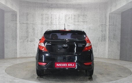 Hyundai Solaris II рестайлинг, 2011 год, 685 000 рублей, 11 фотография