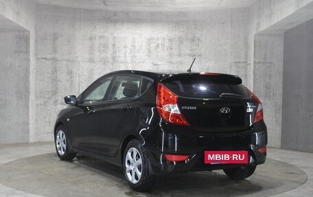 Hyundai Solaris II рестайлинг, 2011 год, 685 000 рублей, 12 фотография