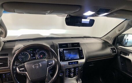 Toyota Land Cruiser Prado 150 рестайлинг 2, 2020 год, 6 700 000 рублей, 15 фотография