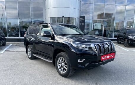 Toyota Land Cruiser Prado 150 рестайлинг 2, 2020 год, 6 700 000 рублей, 3 фотография