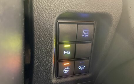 Toyota Land Cruiser Prado 150 рестайлинг 2, 2020 год, 6 700 000 рублей, 22 фотография