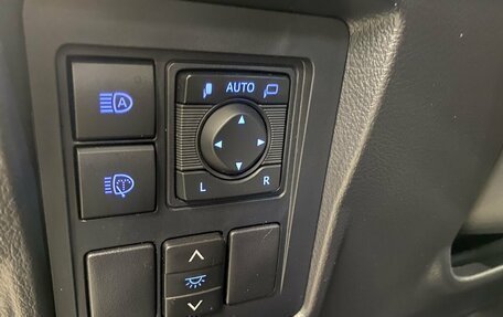 Toyota Land Cruiser Prado 150 рестайлинг 2, 2020 год, 6 700 000 рублей, 21 фотография