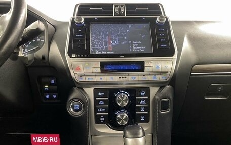 Toyota Land Cruiser Prado 150 рестайлинг 2, 2020 год, 6 700 000 рублей, 16 фотография