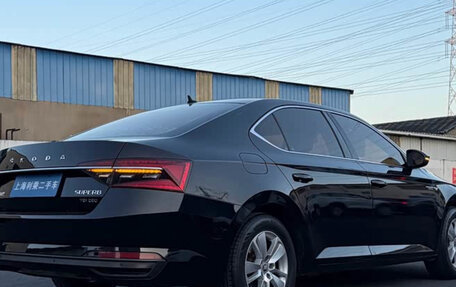 Skoda Superb III рестайлинг, 2022 год, 1 365 995 рублей, 6 фотография