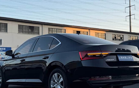 Skoda Superb III рестайлинг, 2022 год, 1 365 995 рублей, 4 фотография