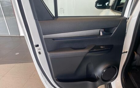 Toyota Hilux VIII, 2023 год, 8 600 000 рублей, 20 фотография