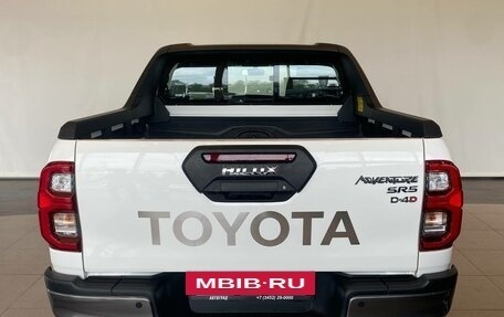 Toyota Hilux VIII, 2023 год, 8 600 000 рублей, 6 фотография