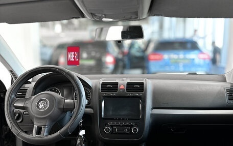 Volkswagen Jetta VI, 2010 год, 560 000 рублей, 12 фотография