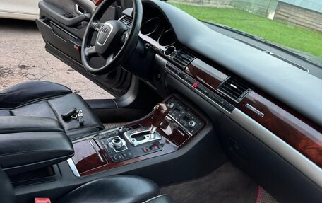 Audi A8, 2006 год, 1 150 000 рублей, 13 фотография