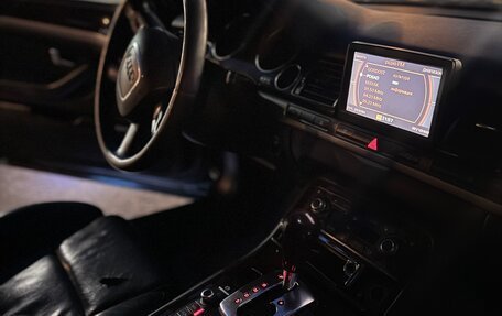 Audi A8, 2006 год, 1 150 000 рублей, 33 фотография