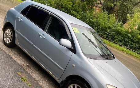 Toyota Corolla, 2004 год, 550 000 рублей, 3 фотография