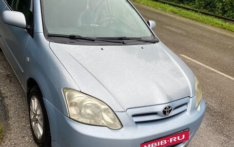 Toyota Corolla, 2004 год, 550 000 рублей, 4 фотография