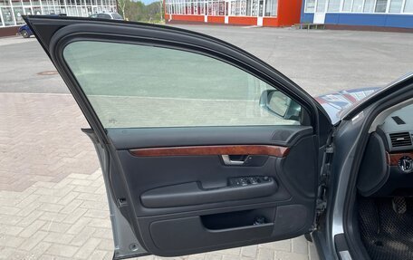Audi A4, 2006 год, 650 000 рублей, 10 фотография