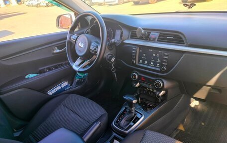 KIA Rio IV, 2018 год, 1 180 000 рублей, 2 фотография
