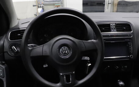 Volkswagen Polo VI (EU Market), 2011 год, 748 000 рублей, 15 фотография