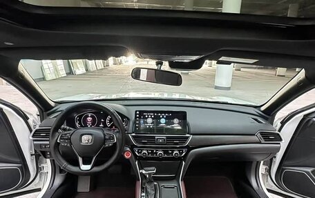 Honda Inspire, 2022 год, 2 150 000 рублей, 7 фотография