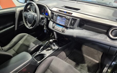 Toyota RAV4, 2013 год, 1 690 000 рублей, 25 фотография