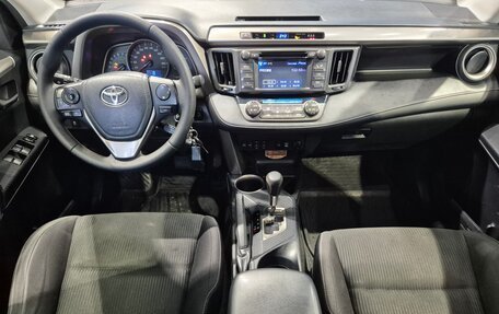 Toyota RAV4, 2013 год, 1 690 000 рублей, 24 фотография