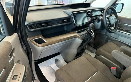 Honda Stepwgn IV, 2015 год, 1 899 000 рублей, 12 фотография