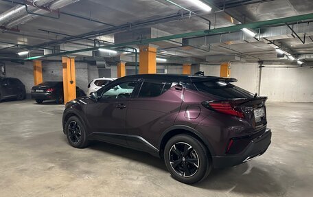Toyota C-HR I рестайлинг, 2022 год, 3 300 000 рублей, 3 фотография
