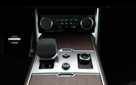 Land Rover Range Rover IV рестайлинг, 2022 год, 14 500 000 рублей, 13 фотография