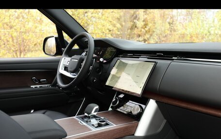 Land Rover Range Rover IV рестайлинг, 2022 год, 14 500 000 рублей, 4 фотография