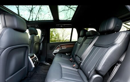 Land Rover Range Rover IV рестайлинг, 2022 год, 14 500 000 рублей, 5 фотография