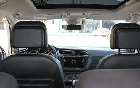 Volkswagen Tiguan II, 2019 год, 2 400 000 рублей, 14 фотография