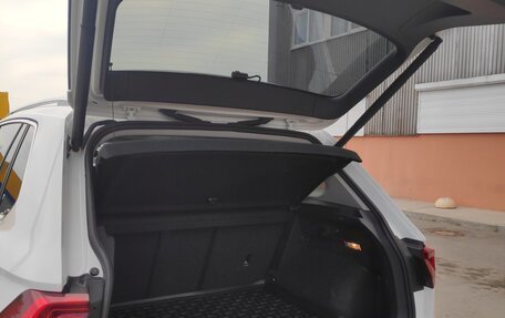 Volkswagen Tiguan II, 2019 год, 2 400 000 рублей, 21 фотография