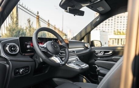 Mercedes-Benz V-Класс, 2024 год, 12 800 000 рублей, 18 фотография