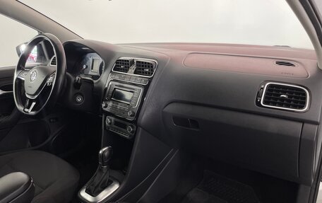 Volkswagen Polo VI (EU Market), 2017 год, 1 090 000 рублей, 11 фотография