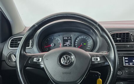 Volkswagen Polo VI (EU Market), 2017 год, 1 090 000 рублей, 13 фотография