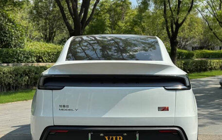 Tesla Model Y I, 2025 год, 3 480 294 рублей, 5 фотография