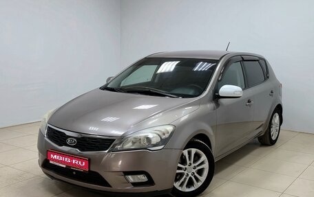 KIA cee'd I рестайлинг, 2011 год, 690 000 рублей, 1 фотография