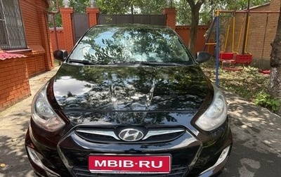 Hyundai Solaris II рестайлинг, 2011 год, 525 000 рублей, 1 фотография