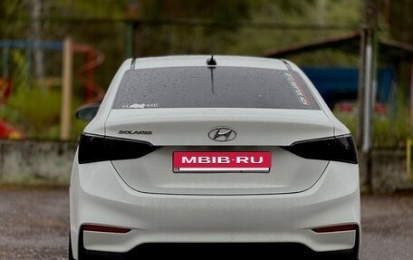 Hyundai Solaris II рестайлинг, 2018 год, 1 100 000 рублей, 3 фотография