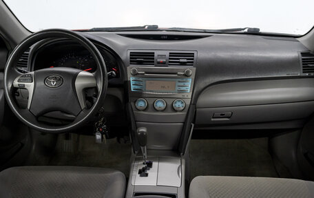 Toyota Camry, 2006 год, 910 000 рублей, 19 фотография