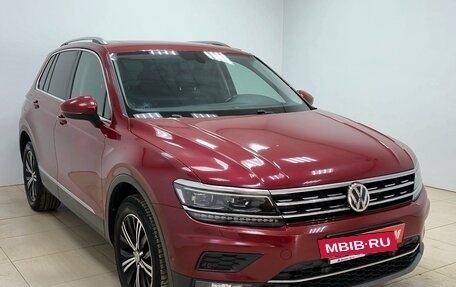 Volkswagen Tiguan II, 2017 год, 2 490 000 рублей, 3 фотография