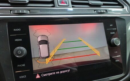 Volkswagen Tiguan II, 2017 год, 2 490 000 рублей, 23 фотография