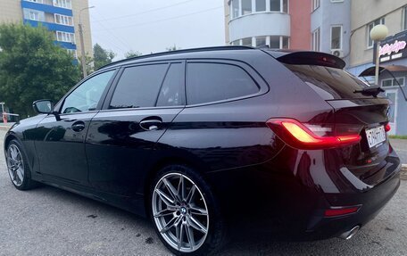BMW 3 серия, 2019 год, 2 630 000 рублей, 4 фотография