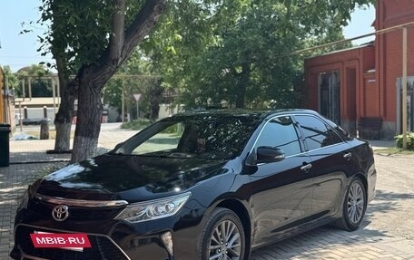Toyota Camry, 2016 год, 2 300 000 рублей, 6 фотография