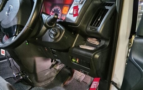 Nissan Serena III, 2009 год, 1 300 000 рублей, 24 фотография