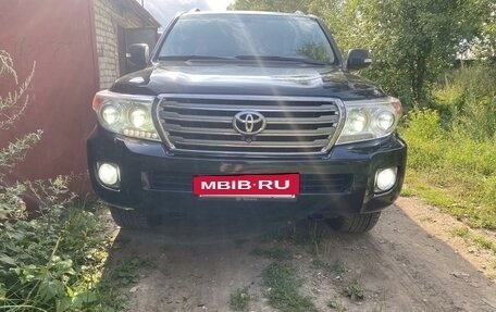 Toyota Land Cruiser 200, 2013 год, 3 350 000 рублей, 4 фотография