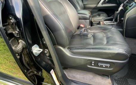 Toyota Land Cruiser 200, 2013 год, 3 350 000 рублей, 16 фотография