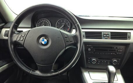 BMW 3 серия, 2011 год, 990 000 рублей, 11 фотография