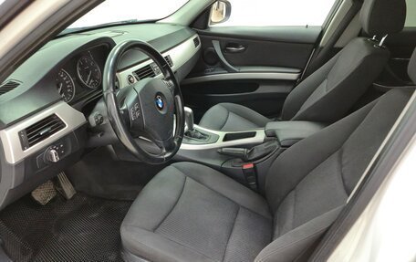 BMW 3 серия, 2011 год, 990 000 рублей, 9 фотография