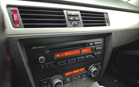 BMW 3 серия, 2011 год, 990 000 рублей, 17 фотография
