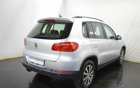 Volkswagen Tiguan I, 2012 год, 750 000 рублей, 5 фотография