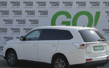 Mitsubishi Outlander III рестайлинг 3, 2013 год, 1 145 000 рублей, 8 фотография